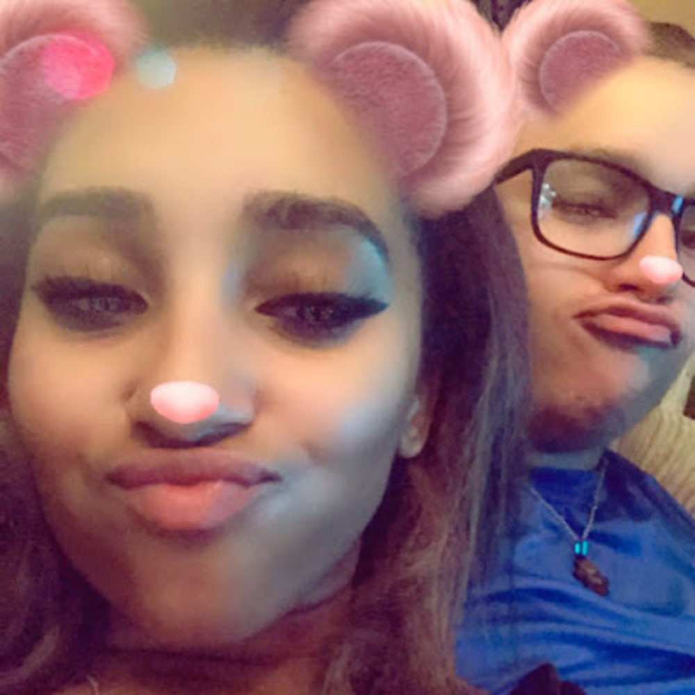 Meet your Posher, Tia